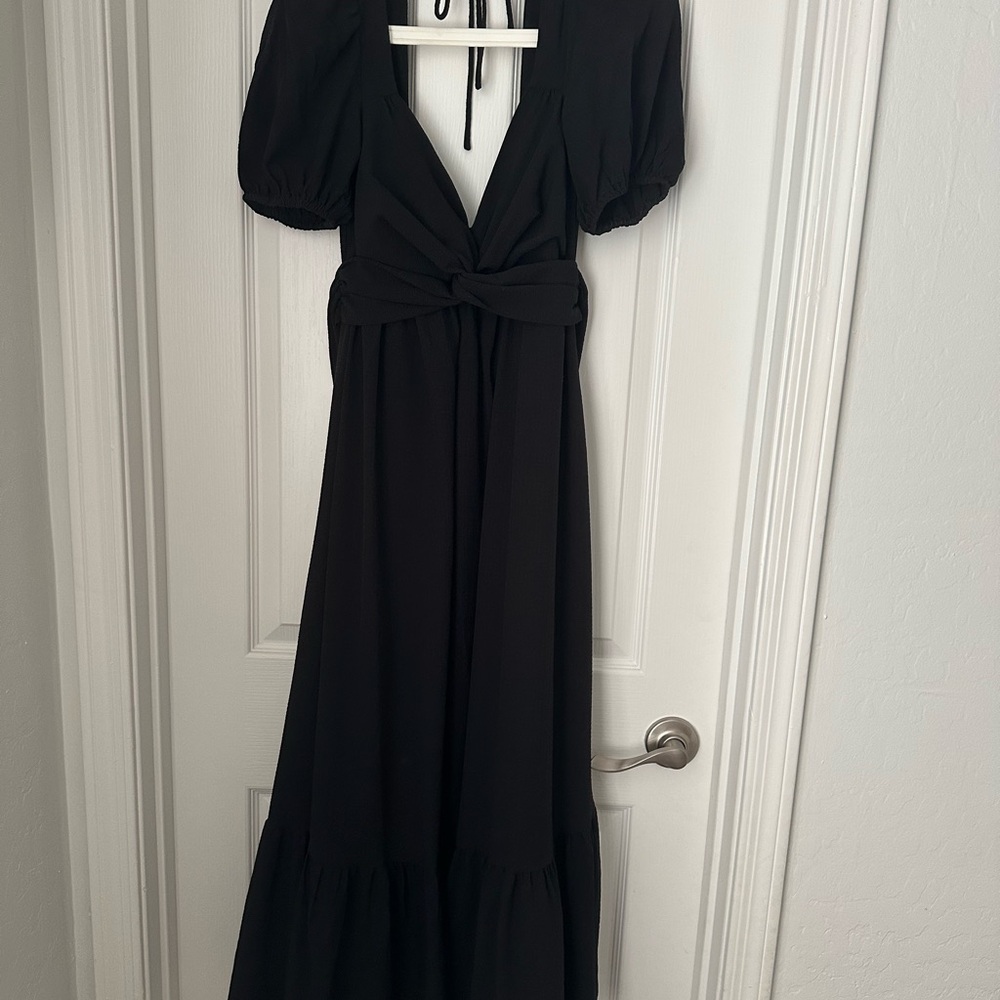 Astr Black Puff Sleeve Maxi Dress